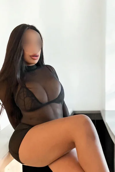 Anabella ZN (25 años) — San Isidro