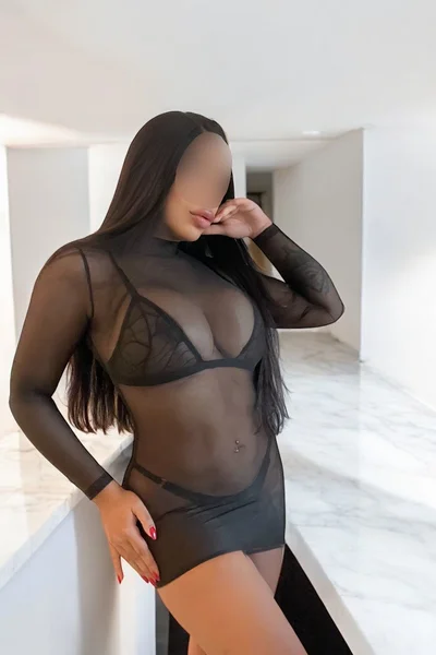 Anabella ZN (25 años) — San Isidro, Argentina - 2
