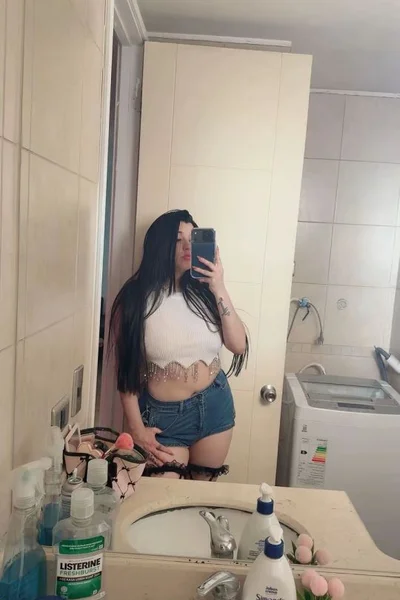 Mia (24 years) — Ñuñoa, Chile - 15