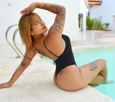 Nicole (18 anos) — Microcentro, Argentina - 28
