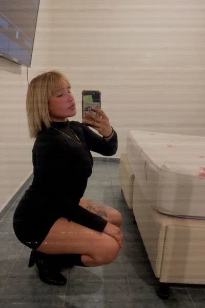 Nicole (18 anos) — Microcentro, Argentina - 15