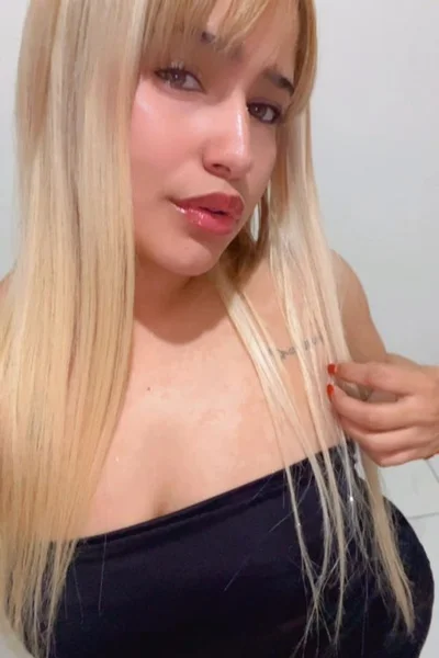 Nicole (18 anos) — Microcentro, Argentina - 7