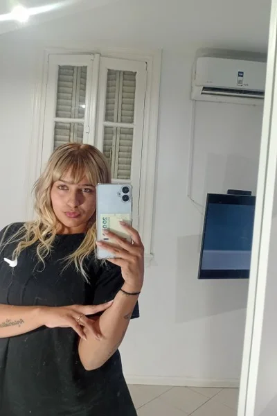 Nicole (18 anos) — Microcentro, Argentina - 14