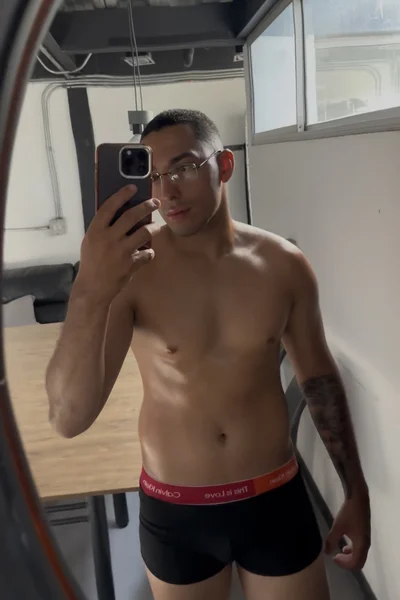 Sebastián (22 anos) — Ciudad de México, México - 2