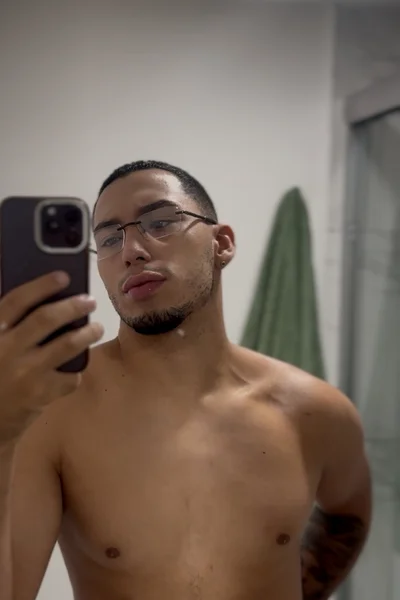 Sebastián (22 anos) — Ciudad de México, México - 3