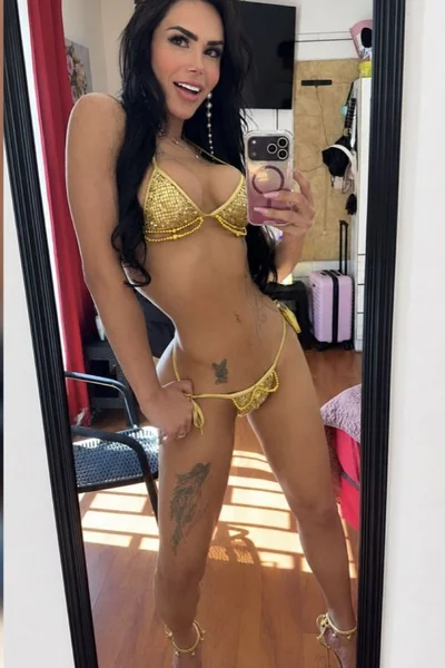 Denisse Zavala (34 years) — Las Condes, Chile - 10