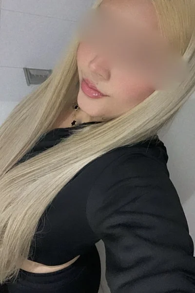 Brenda (20 años) — Santiago, Chile - 22