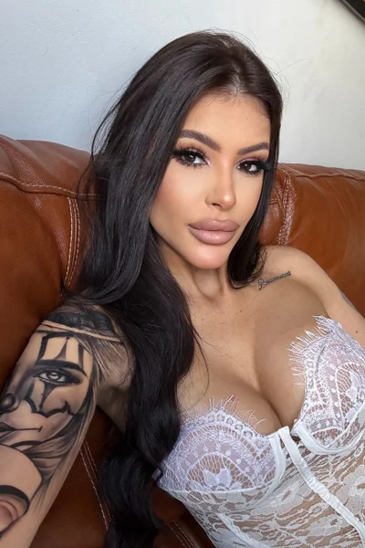 Alinna BR (29 anos) — Palermo, Argentina - 6