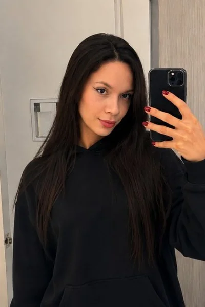 Catalina Garcia (19 años) — Palermo, Argentina - 1