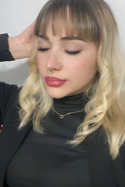 Barbi (22 años) — Buenos Aires / Mar del Plata