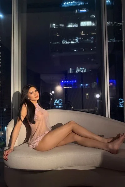Alejandra Garcia (29 años) — Ciudad de México, México - 18