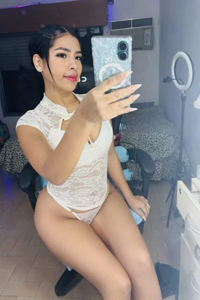 Luli (19 years) — Villa Urquiza, Argentina - 3