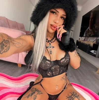 Nikkita (23 years) — Las Cañitas, Argentina - 12