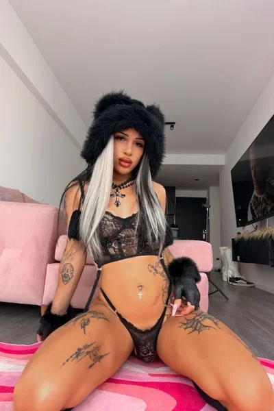 Nikkita (23 years) — Las Cañitas, Argentina - 13