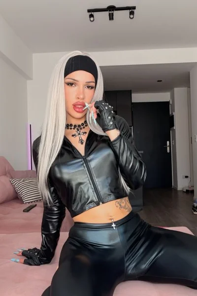 Nikkita (23 years) — Las Cañitas, Argentina - 15
