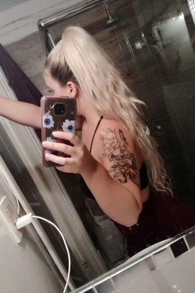 Ely (24 años) — Tres Cruces, Uruguay - 17