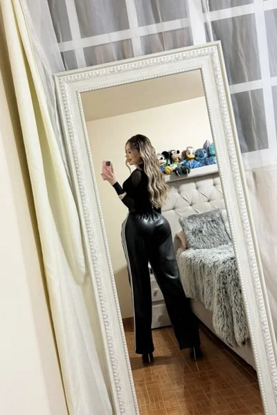 Renata mx (29 anos) — Ciudad de México, México - 112