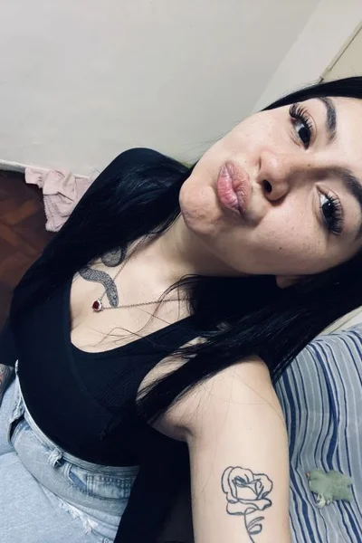 Luni (23 años) — Vicente López, Argentina - 5