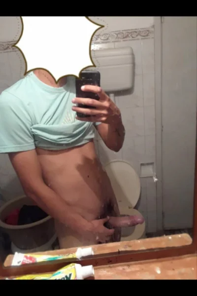 Joven (23 años) — Cerro, Uruguay - 4