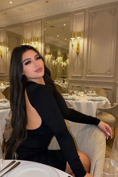 Vanessa vip (23 años) — Confluencia