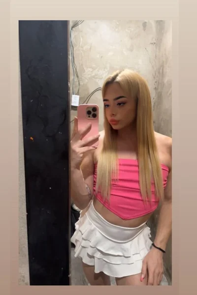 Nina ZN (27 años) — San Isidro, Argentina - 8