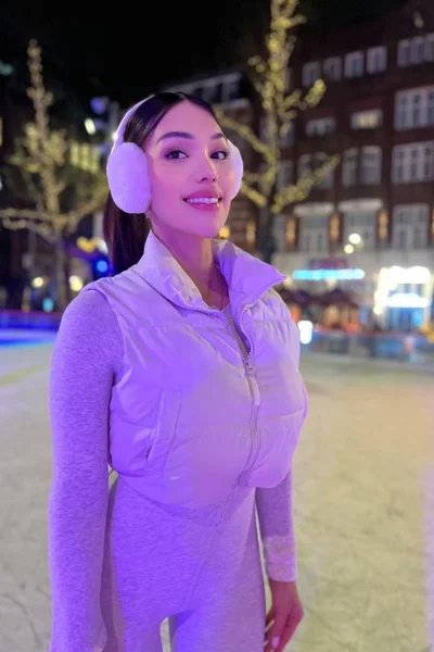 Alessandra Moon (27 años) — Ciudad de México, México - 105