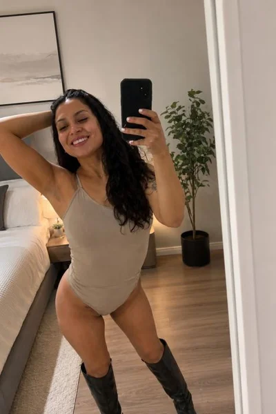 Giuliana (30 años) — Merlo, Argentina - 11