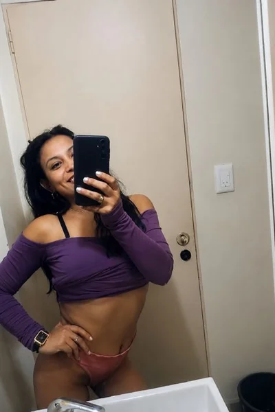 Giuliana (30 años) — Merlo, Argentina - 10