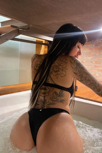 Nanu (23 años) — San Isidro, Argentina - 5