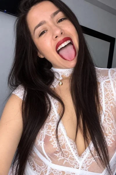 Olivia (29 years) — Las Condes, Chile - 1