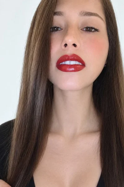 Olivia (29 years) — Las Condes, Chile - 8