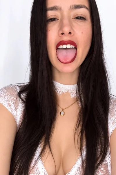 Olivia (29 years) — Las Condes, Chile - 6