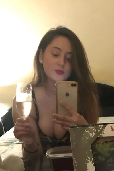 Evelyn (27 años) — CABA / Caballito