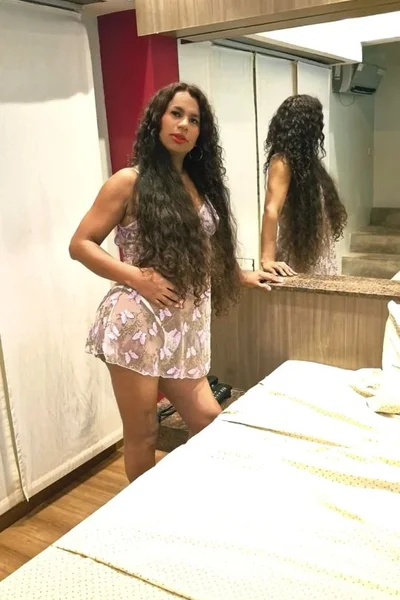 Jhoana morenita (26 años) — Villa Urquiza, Argentina - 5