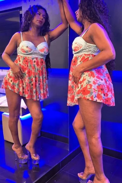 Jhoana morenita (26 años) — Villa Urquiza, Argentina - 36