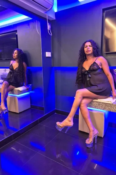 Jhoana morenita (26 años) — Villa Urquiza, Argentina - 40