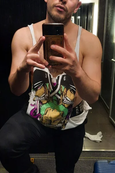 Thompson (26 anos) — Balvanera, Argentina - 8