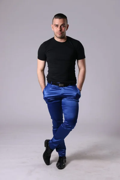 Thompson (26 anos) — Balvanera, Argentina - 4