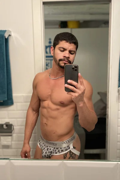Robbye (30 años) — Madrid, España - 5