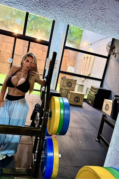 Belen Acosta (25 años) — Microcentro, Argentina - 20