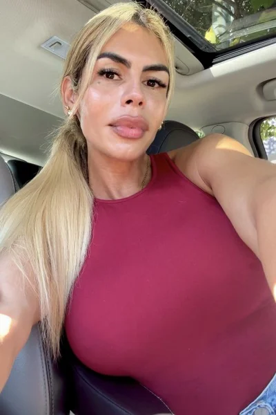 Belen Acosta (25 años) — Microcentro, Argentina - 157