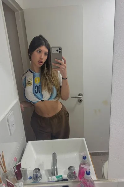 Deelfi (22 años) — Tigre, Argentina - 16