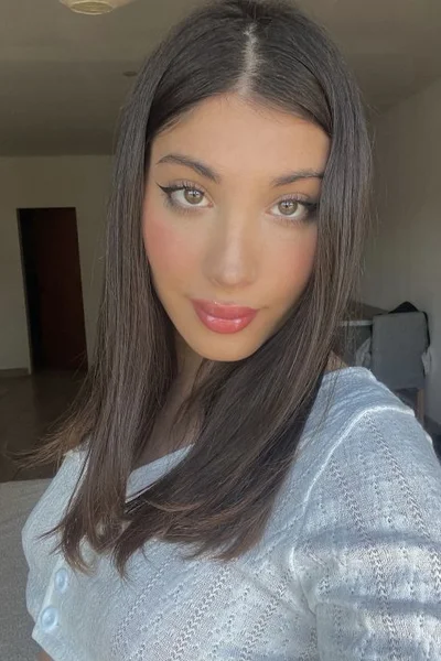 Deelfi (22 años) — Tigre, Argentina - 69