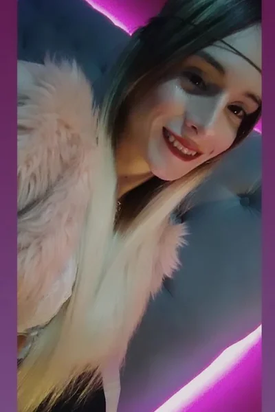 Lucia L (25 años) — Recoleta, Argentina - 49