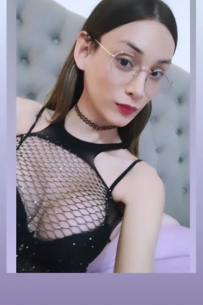 Lucia L (25 años) — Recoleta, Argentina - 40