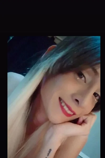 Lucia L (25 años) — Recoleta, Argentina - 53