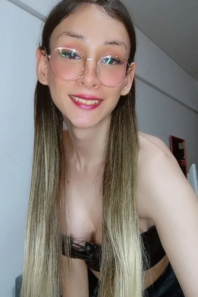 Lucia L (25 años) — Recoleta, Argentina - 36