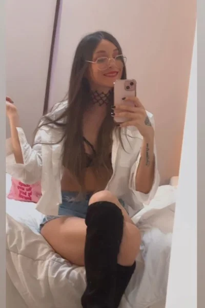 Lucia L (25 años) — Recoleta, Argentina - 14