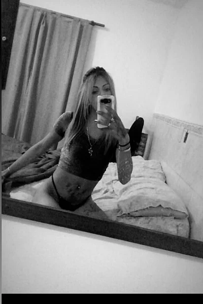 Karla Charlotte (27 anos) — Paraná, Argentina - 87