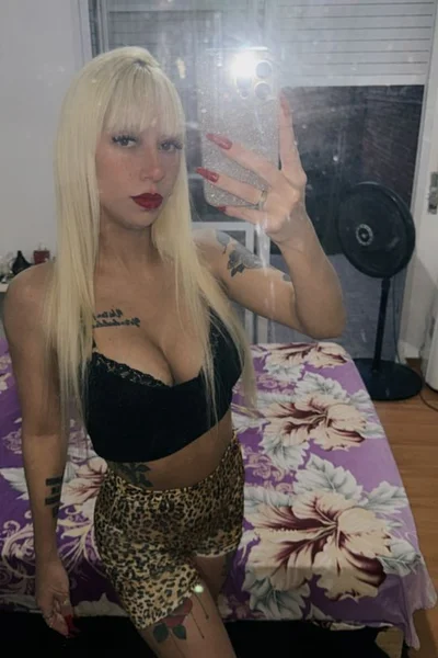 Nazarena (26 years) — Rosario, Argentina - 15